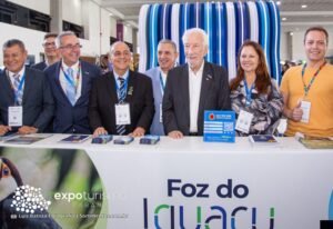 Estande de Foz do Iguaçu na Expo Turismo Paraná